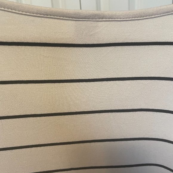 ❌SOLD❌ EUC XXL Old Navy Luxe Striped Long Sleeve Tee - Picture 9 of 11
